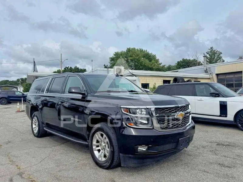 2020 Chevrolet Suburan photo