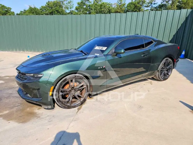 2020 Chevrolet Camaro photo