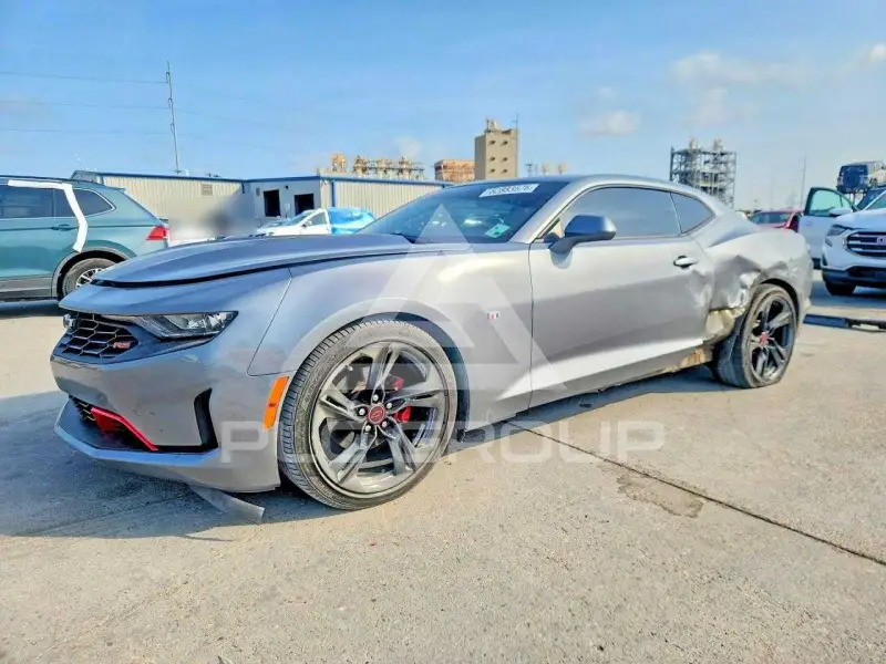 2020 Chevrolet Camaro photo