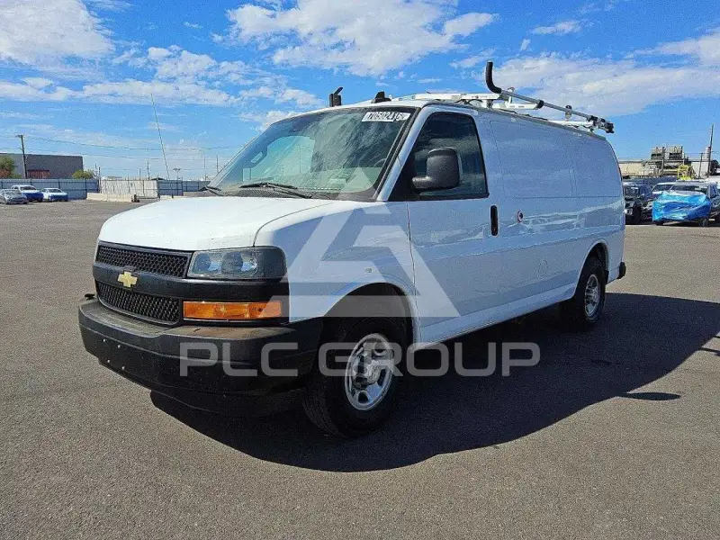 2020 Chevrolet Express photo
