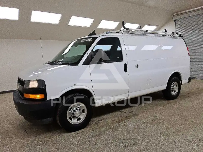 2020 Chevrolet Express photo
