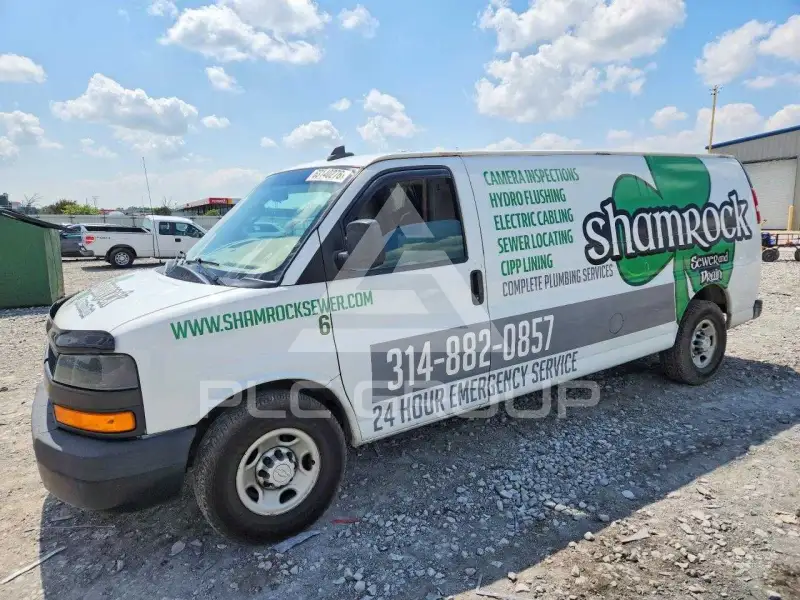 2020 Chevrolet Express фото