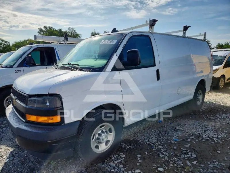 2020 Chevrolet Express photo