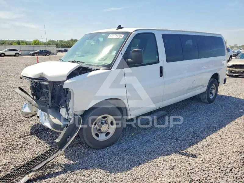 2020 Chevrolet Express photo