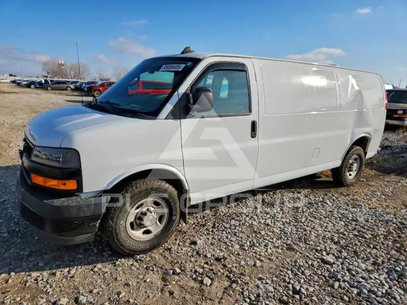 2020 Chevrolet Express фото