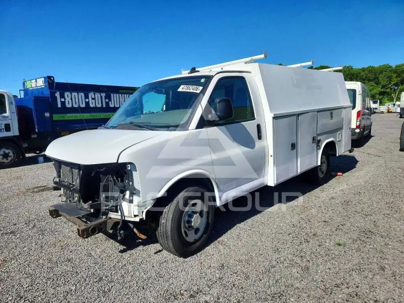 2020 Chevrolet Express фото