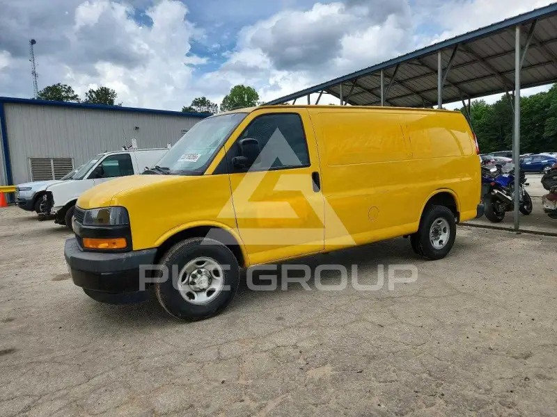 2020 Chevrolet Express фото