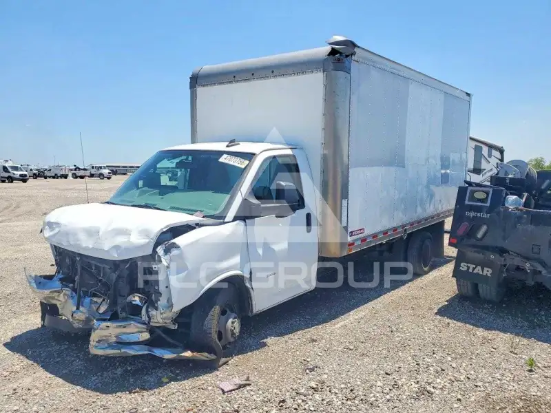 2020 Chevrolet Express фото