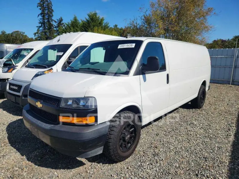 2020 Chevrolet Express фото