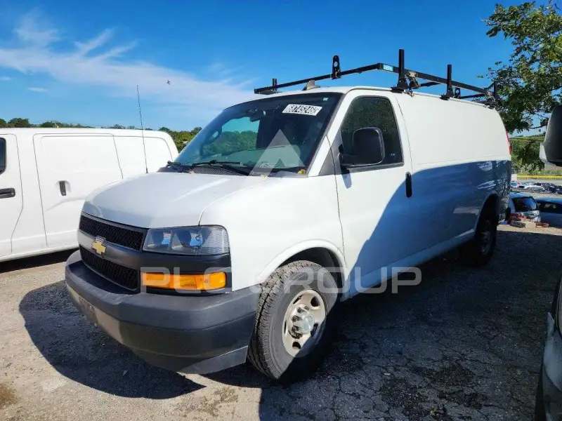 2020 Chevrolet Express фото