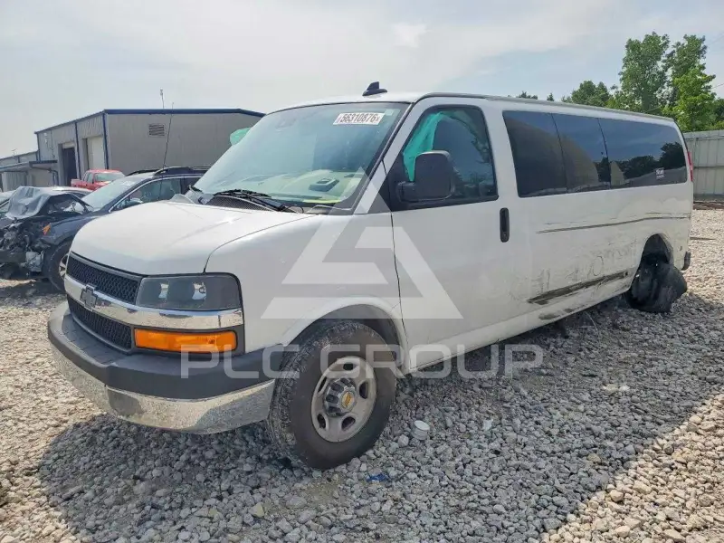 2020 Chevrolet Express photo