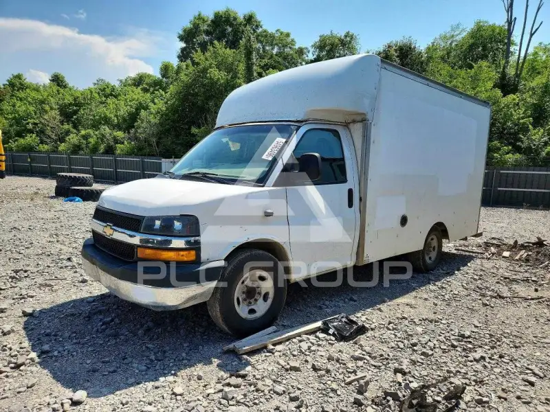 2020 Chevrolet Express photo