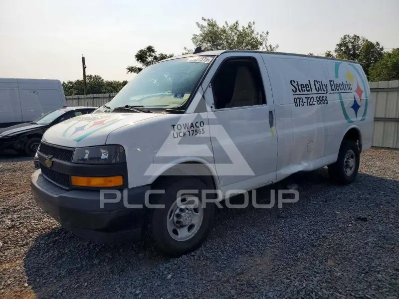 2020 Chevrolet Express фото