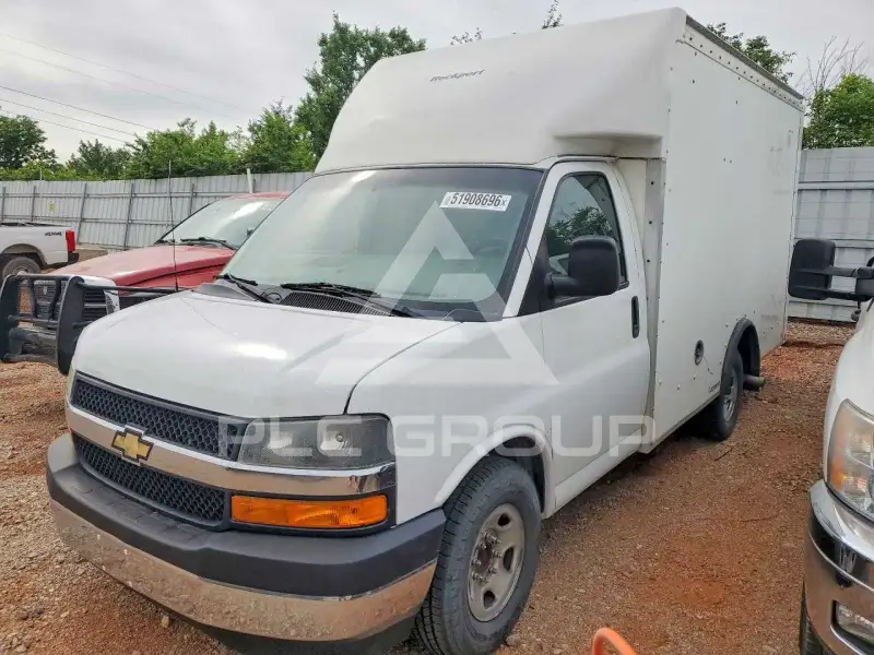 2020 Chevrolet Express фото