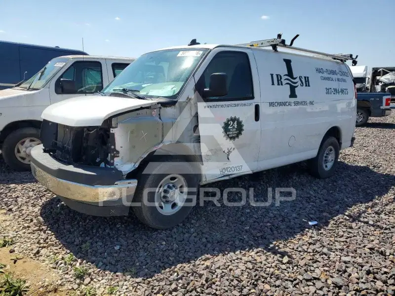2020 Chevrolet Express фото