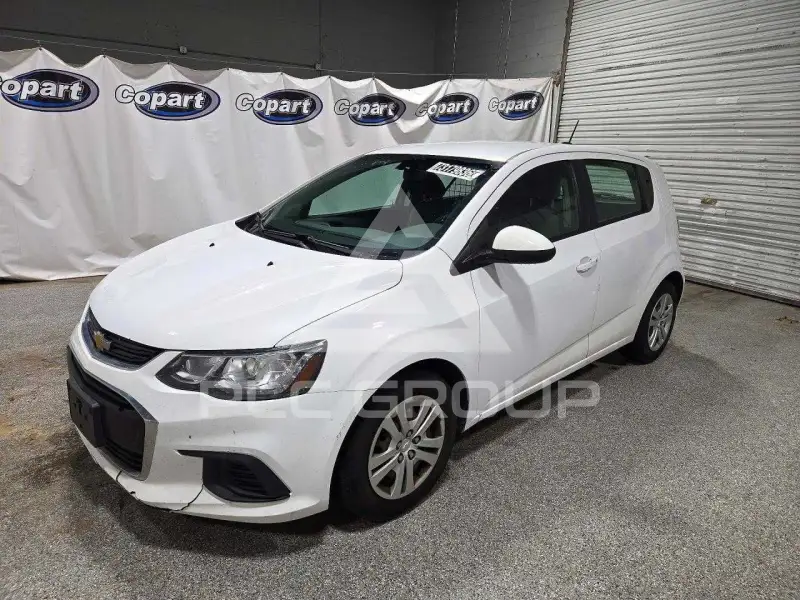 2020 Chevrolet Sonic фото