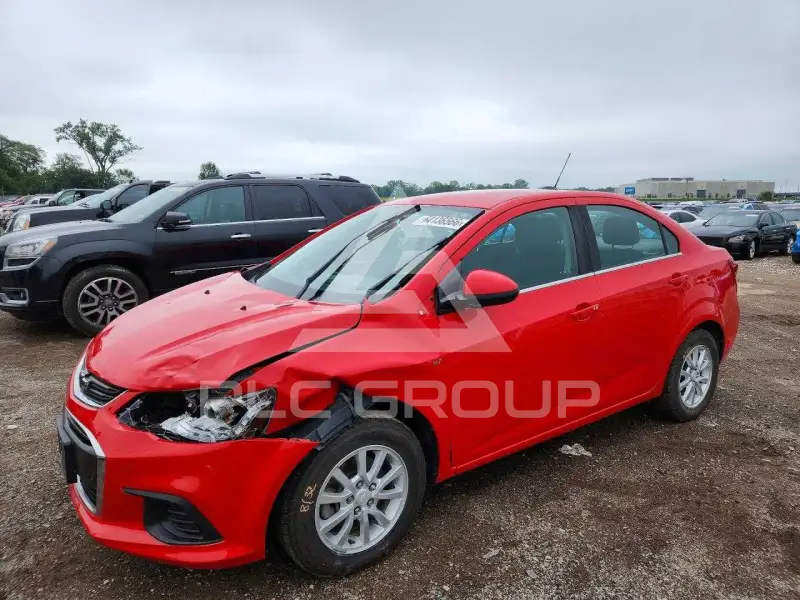 2020 Chevrolet Sonic фото
