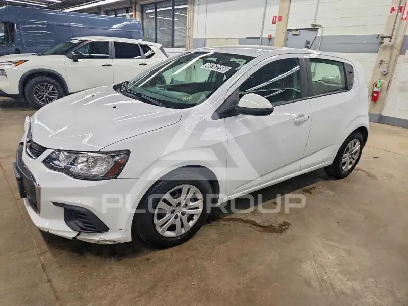 2020 Chevrolet Sonic фото