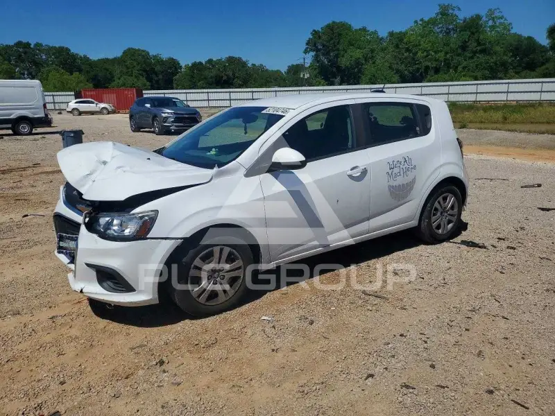 2020 Chevrolet Sonic photo