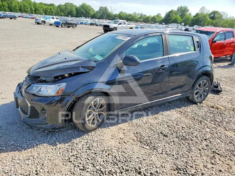 2020 Chevrolet Sonic фото