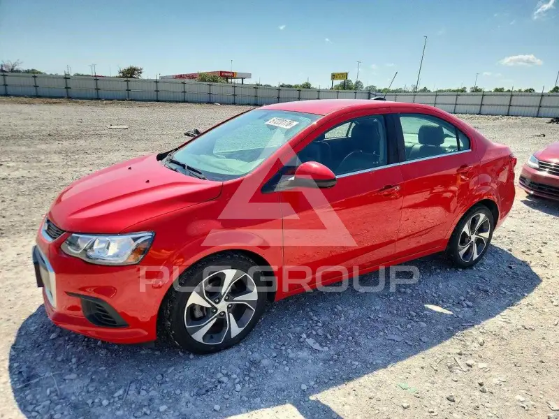 2020 Chevrolet Sonic фото