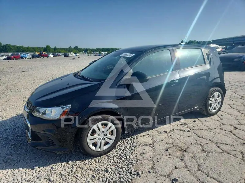 2020 Chevrolet Sonic фото