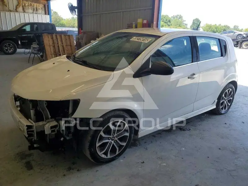 2020 Chevrolet Sonic фото