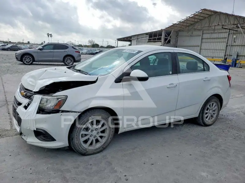 2020 Chevrolet Sonic photo