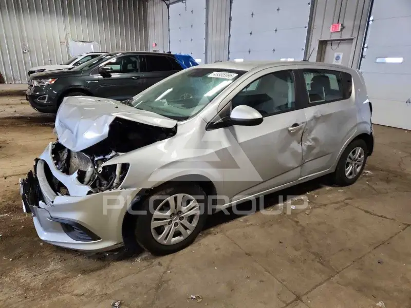 2020 Chevrolet Sonic фото