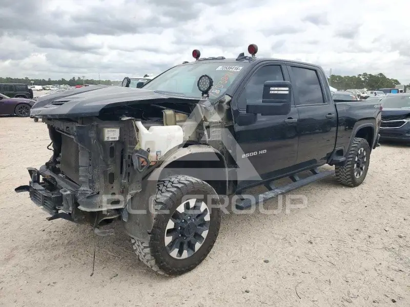 2020 Chevrolet Silverado photo