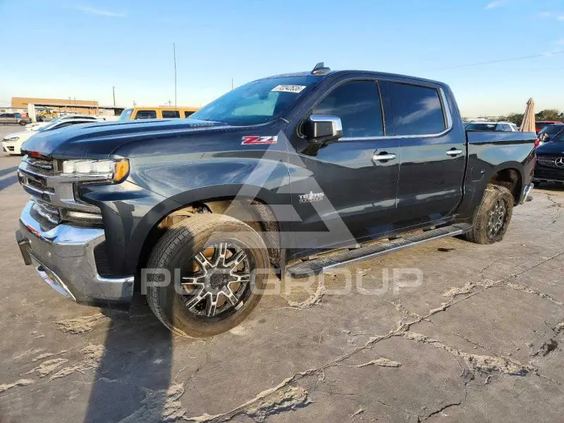 2020 Chevrolet Silverado photo