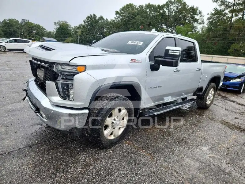 2020 Chevrolet Silverado photo