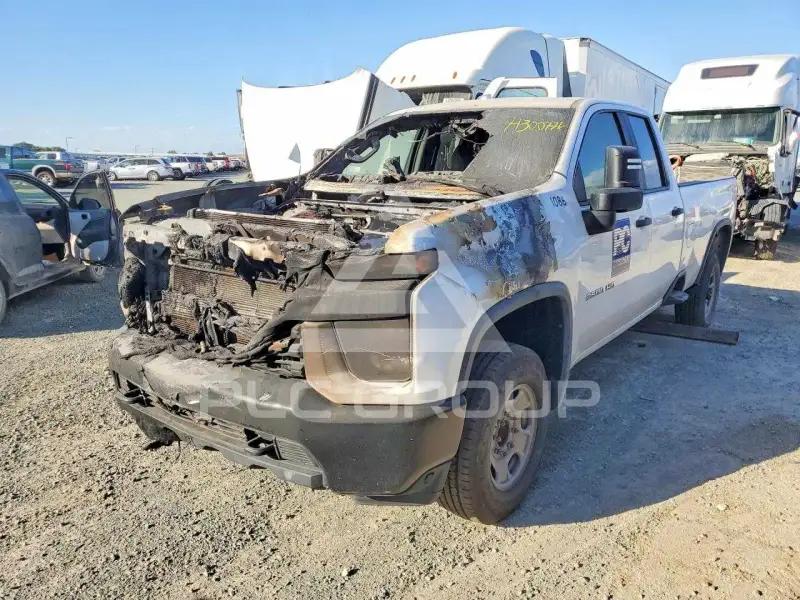 2020 Chevrolet Silverado photo