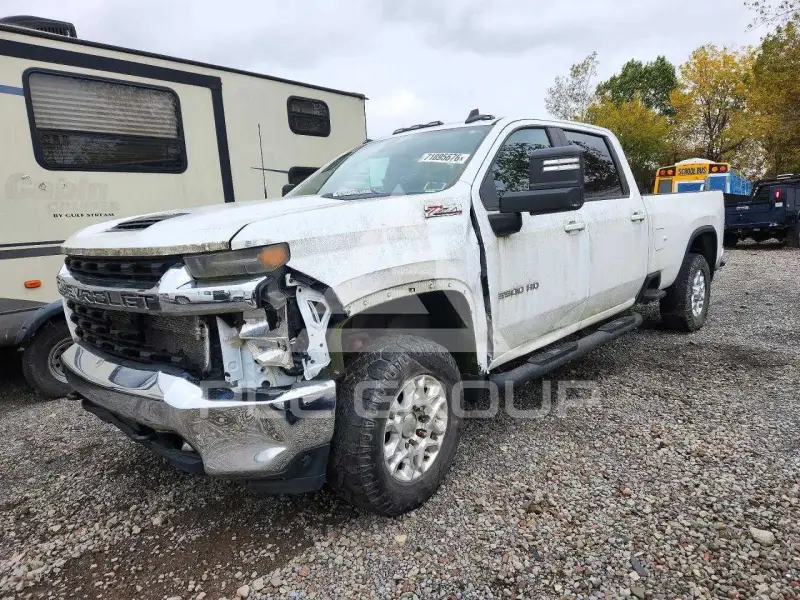 2020 Chevrolet Silverado фото
