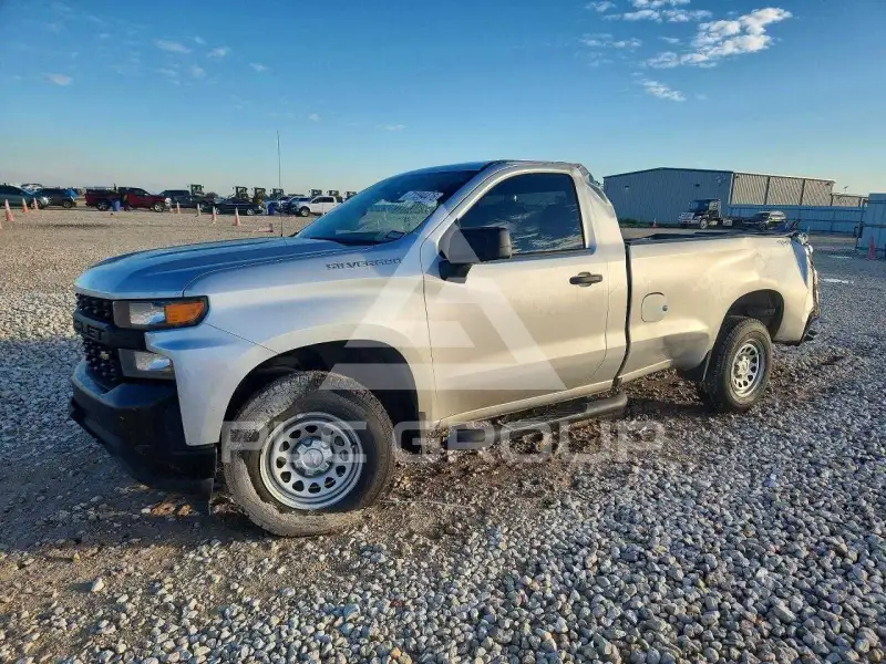 2020 Chevrolet Silverado photo