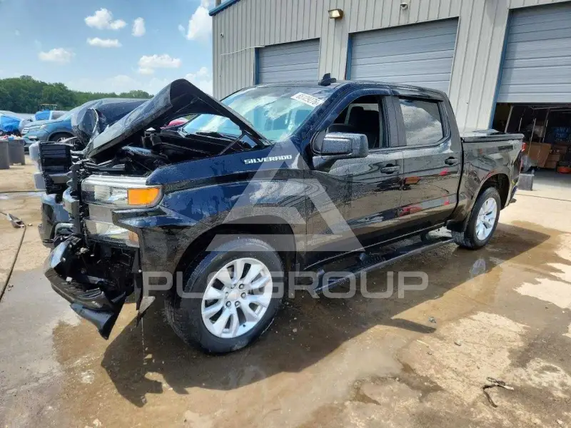 2020 Chevrolet Silverado photo
