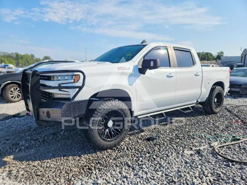 2020 Chevrolet Silverado photo
