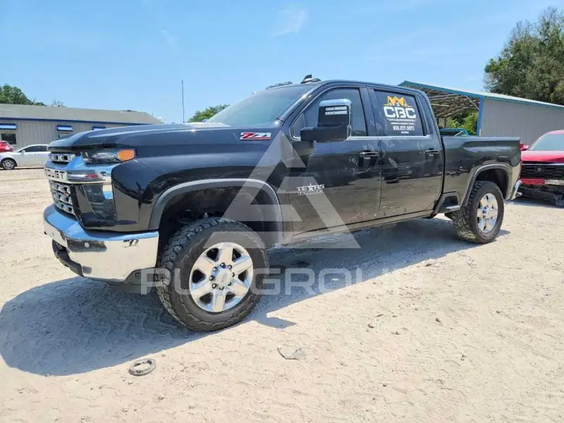 2020 Chevrolet Silverado photo