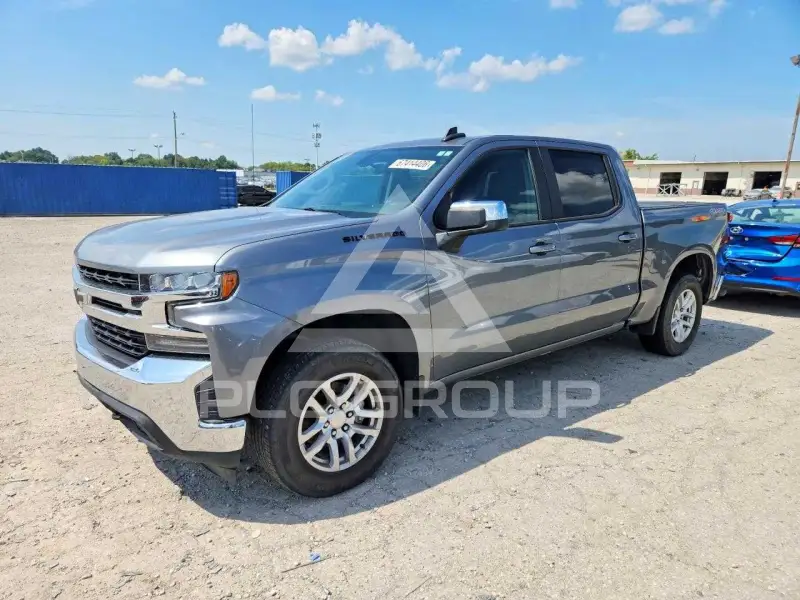 2020 Chevrolet Silverado photo