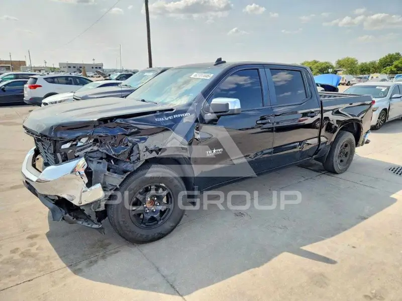2020 Chevrolet Silverado photo