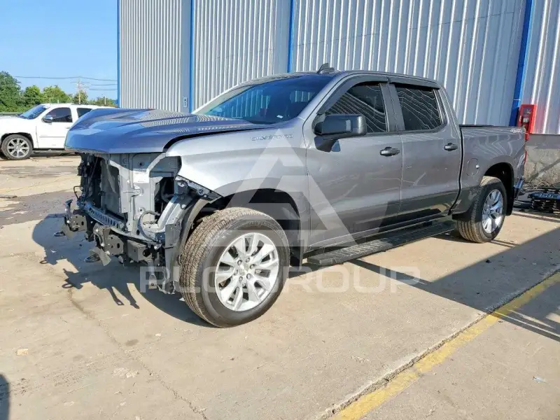 2020 Chevrolet Silverado photo