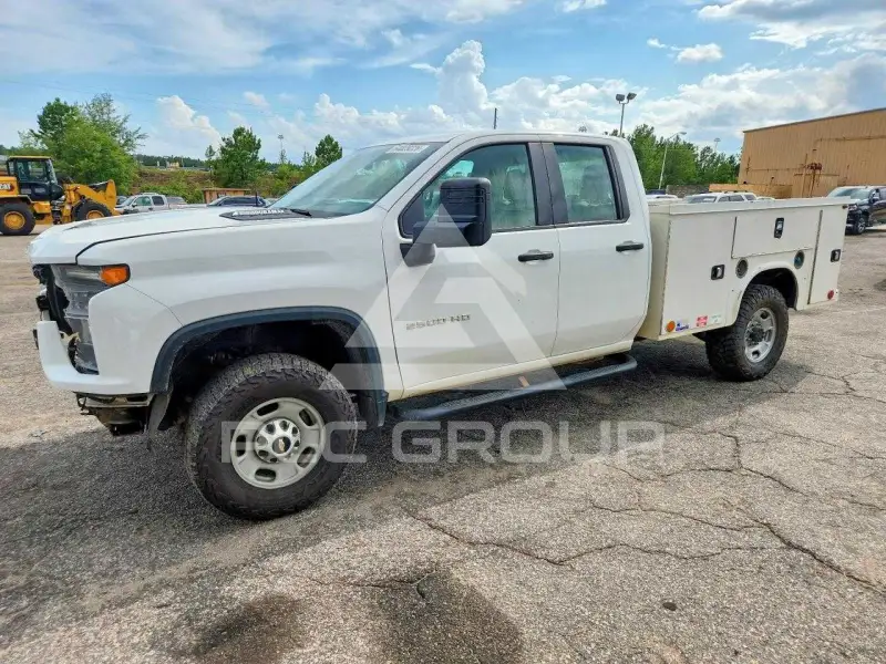 2020 Chevrolet Silverado photo