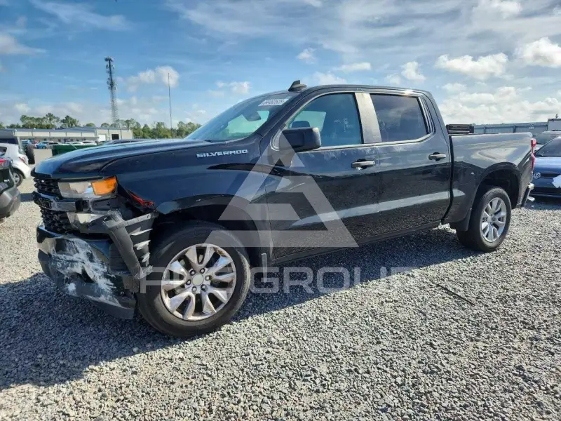 2020 Chevrolet Silverado photo