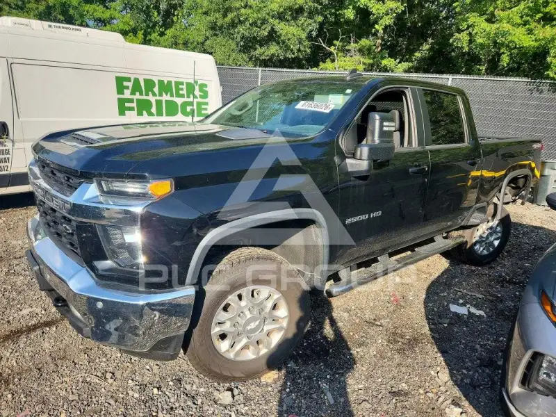 2020 Chevrolet Silverado photo