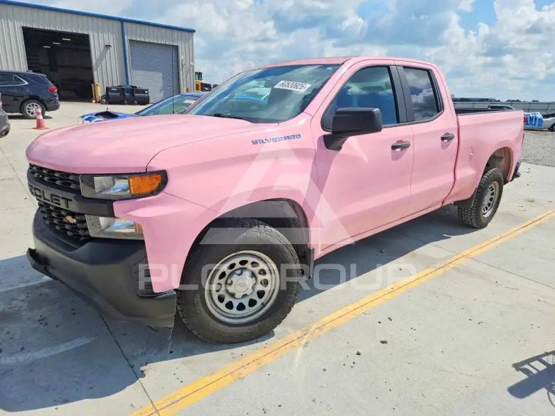 2020 Chevrolet Silverado photo