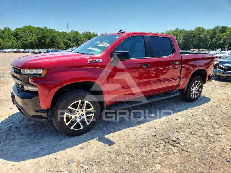 2020 Chevrolet Silverado photo