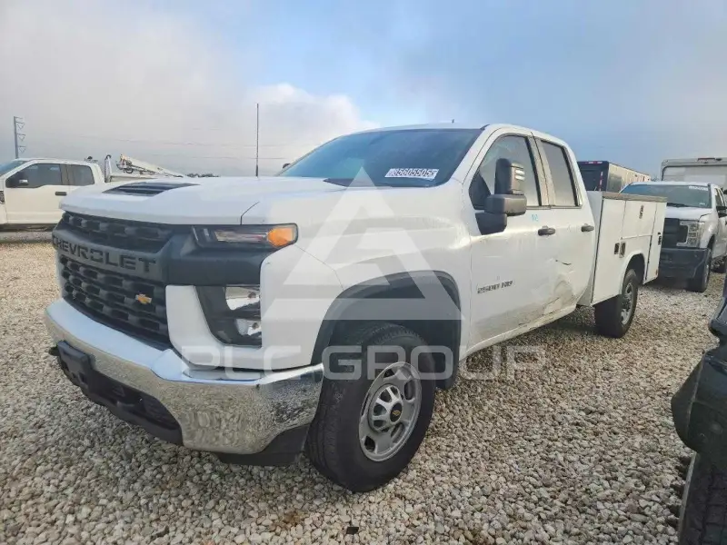 2020 Chevrolet Silverado photo