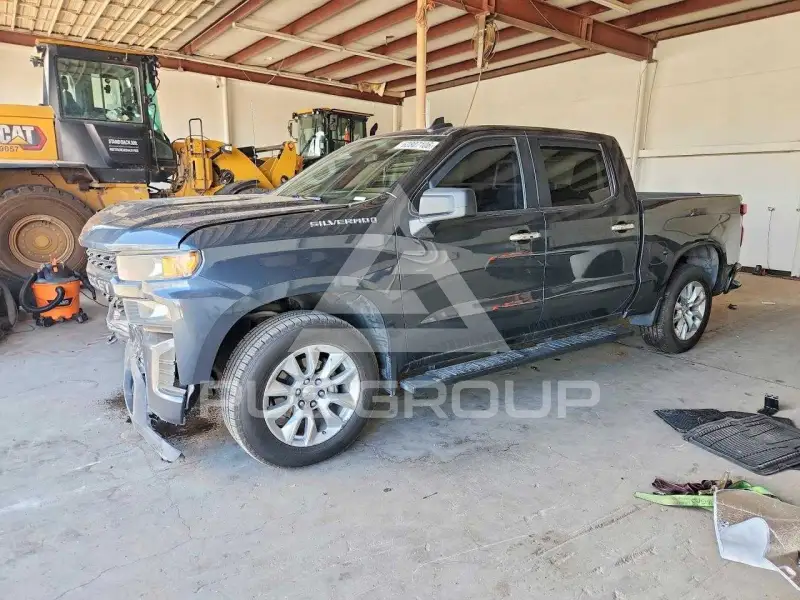 2020 Chevrolet Silverado photo