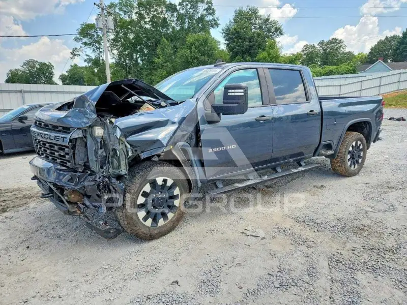 2020 Chevrolet Silverado photo