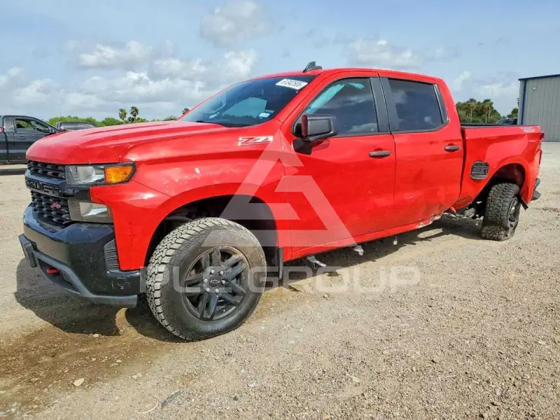 2020 Chevrolet Silverado photo